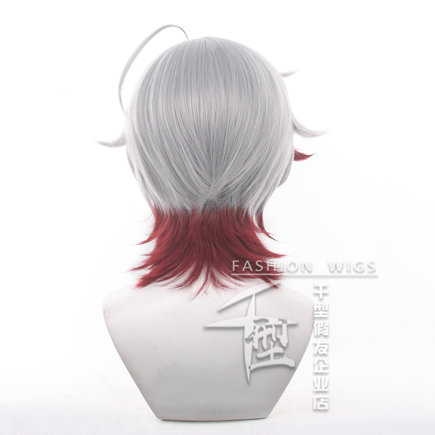 متوفر الآن: شعر مستعار إيلوجا  - مراجعة Cosplay Wig Colored وسعره